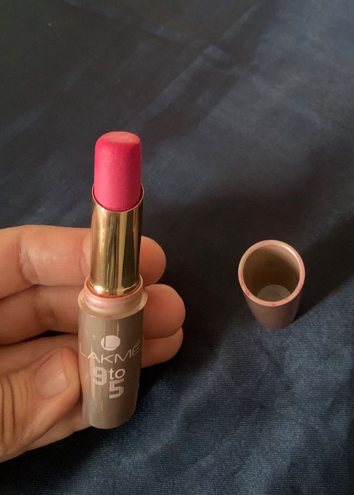 Lakme 9to5 Lipstick