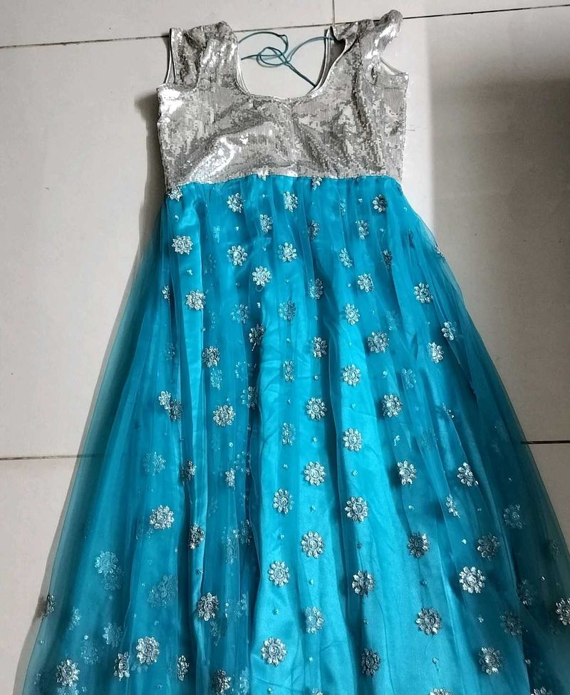 Pretty Light Blue Long Party Gown