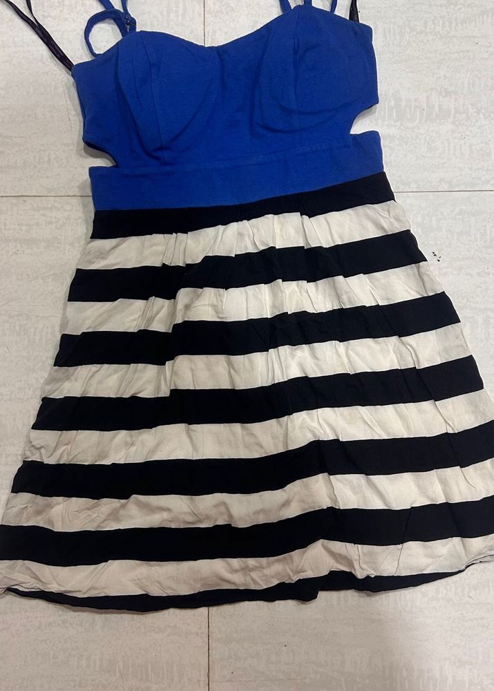 Bold-block Strip Design One Piece