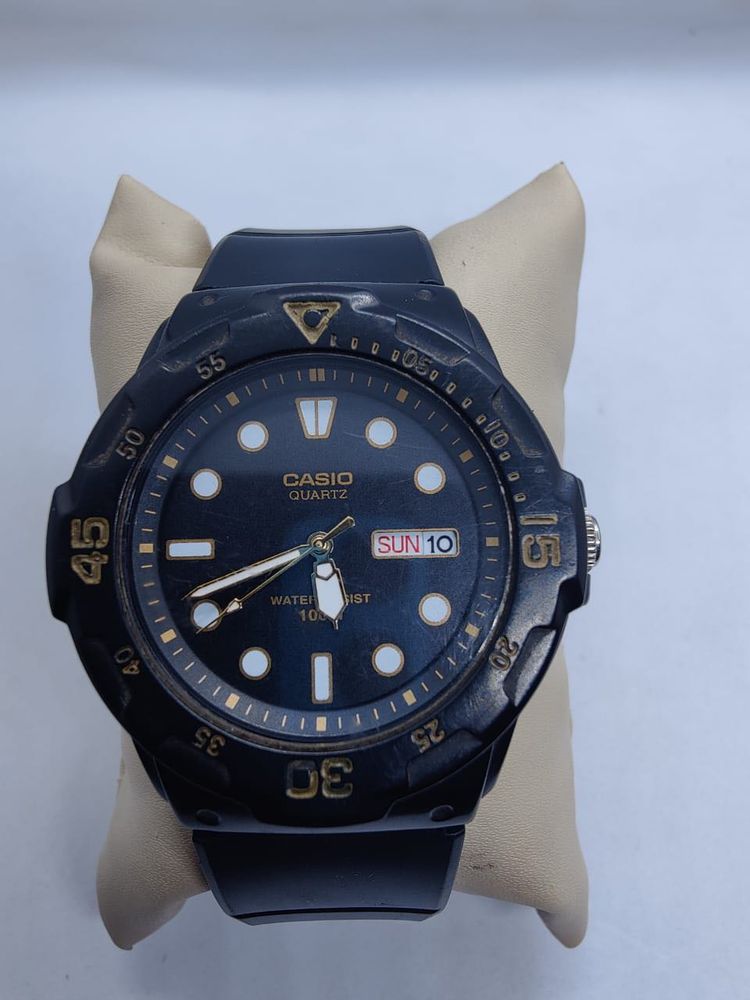 Casio Quartz Diver Watch - Classic Style