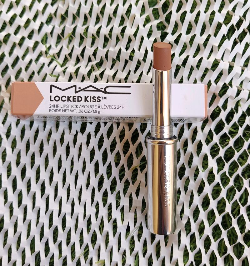 Mac Locked Kiss Lipstick
