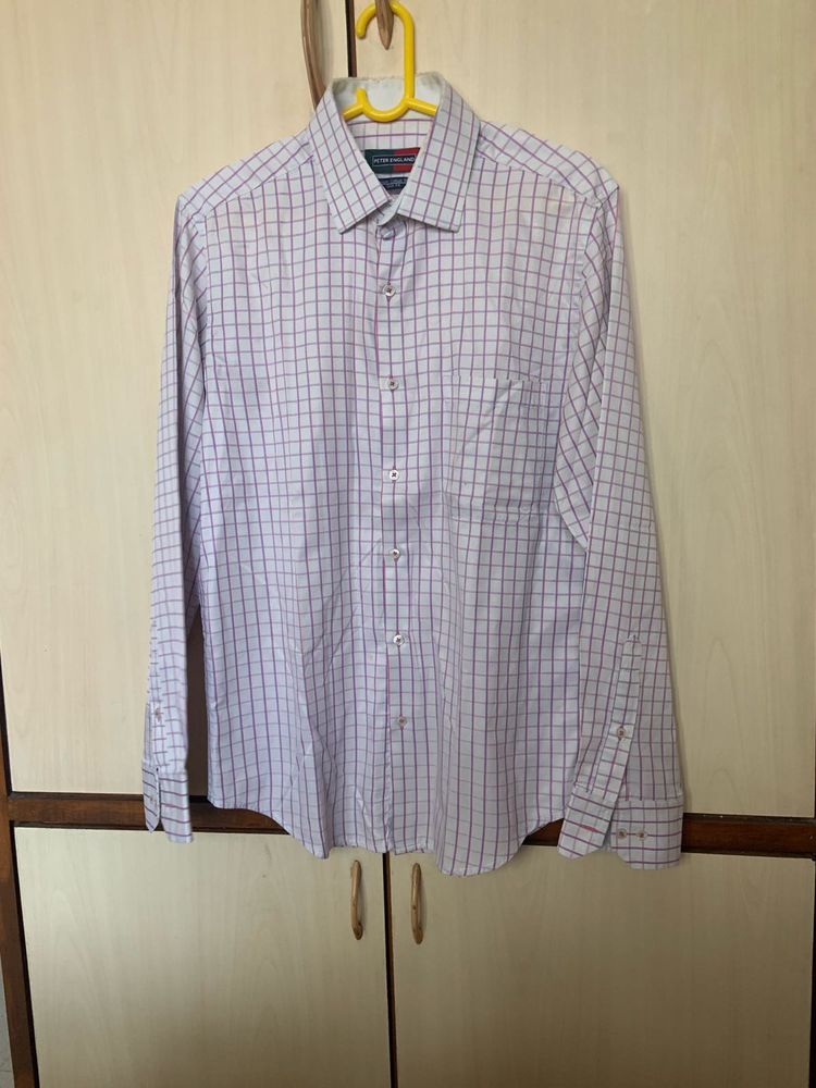 Peter England Men Slim Fit Checkered Shirt