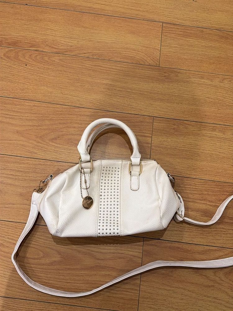 Lino perrez Stylish White Satchel Bag