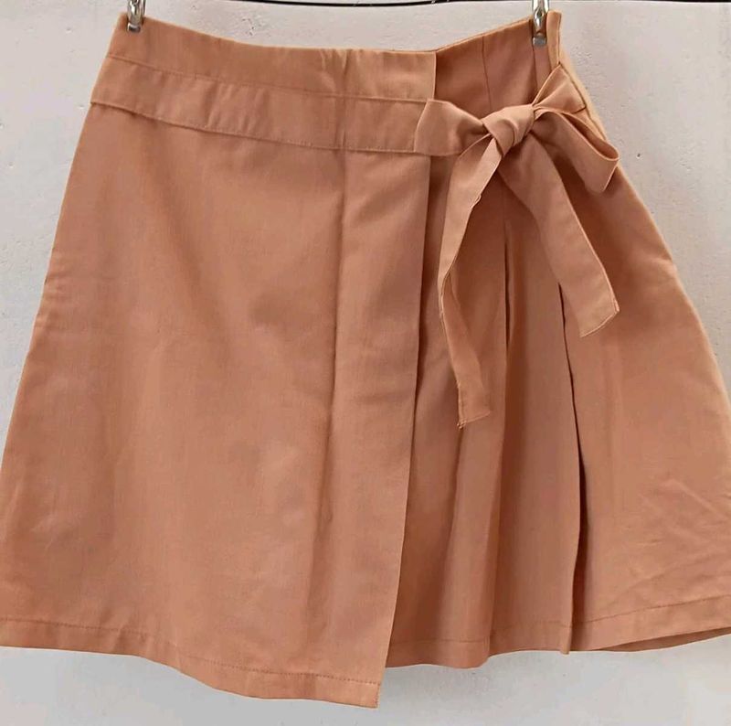 Peach Wrap Skirt with underneath shorts (skorts)