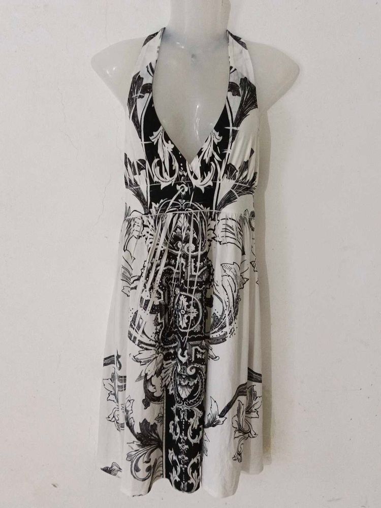 BLACK &amp;WHITE HALTER NECK DRESS