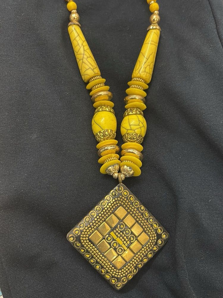 Yellow Beaded Jewelry Set