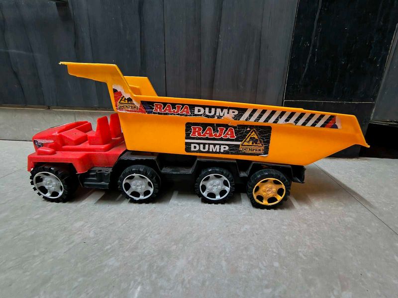 Big Size Dump Truck
