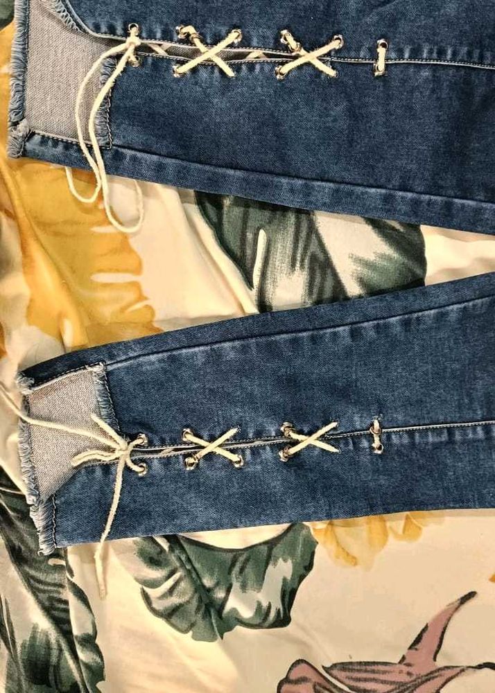 Stylish Denim Jeans with Lace-Up Detail
