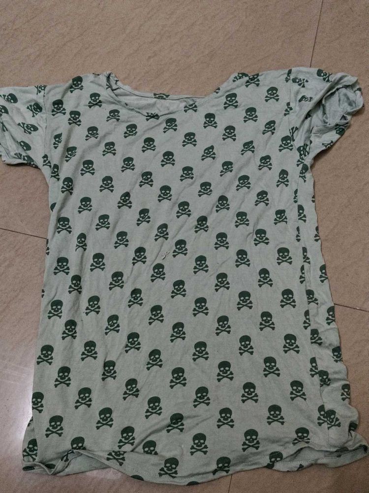 Skull Print Tee