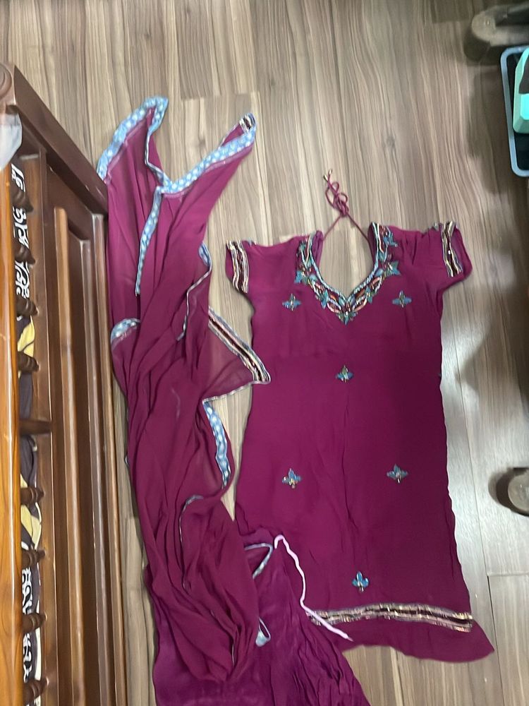 Combo Of Kurti Sets