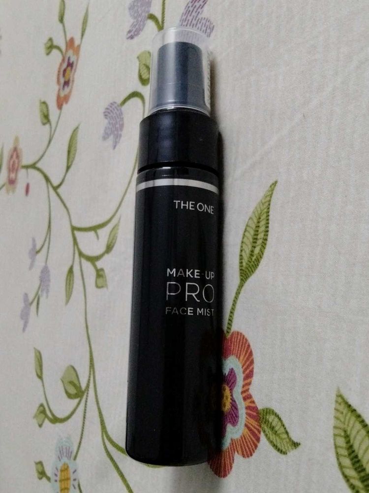 The ONE Make-up Pro Face Mist