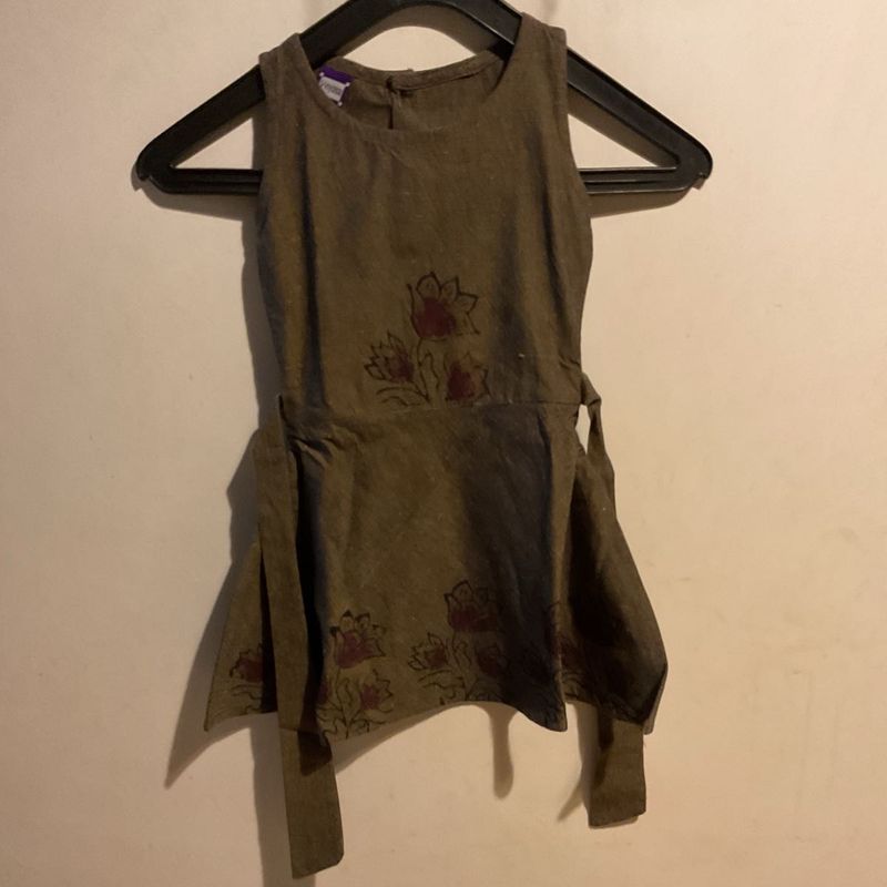 Vintage Floral Tie-Waist Dress