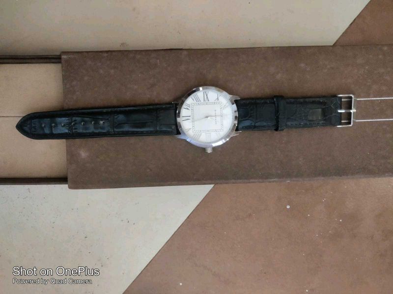 Classic Men&#39;s Dress Watch