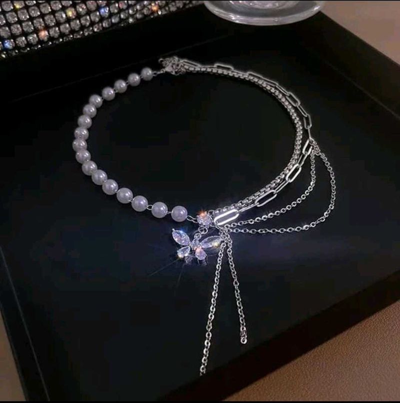 Butterfly Pearl Chain Necklace