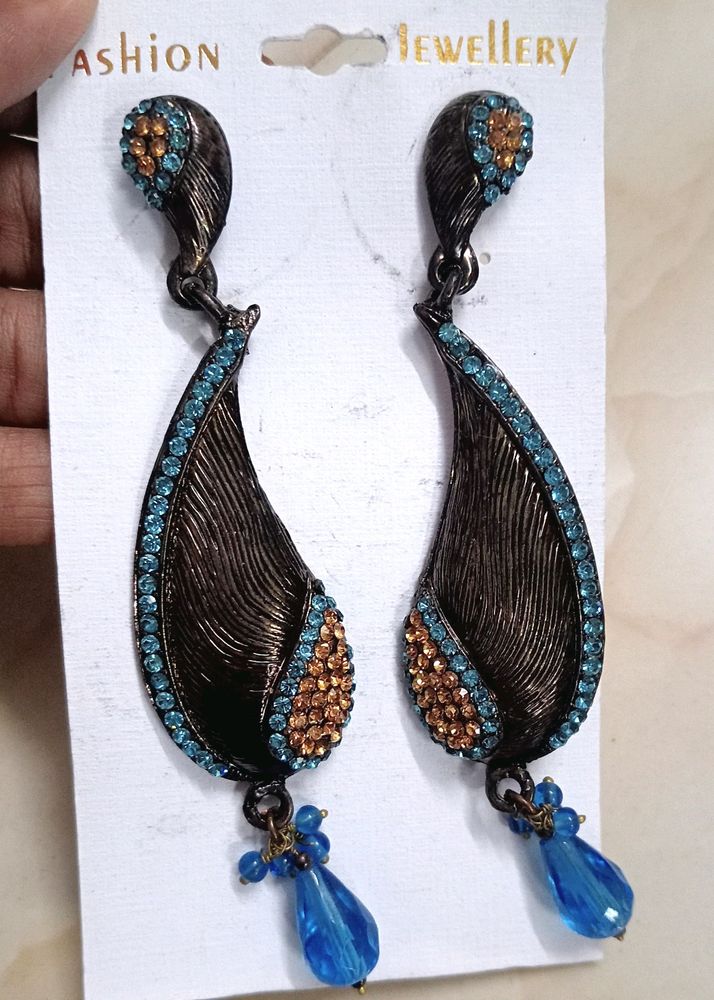 Victoria Polished Long Earrings ❤️