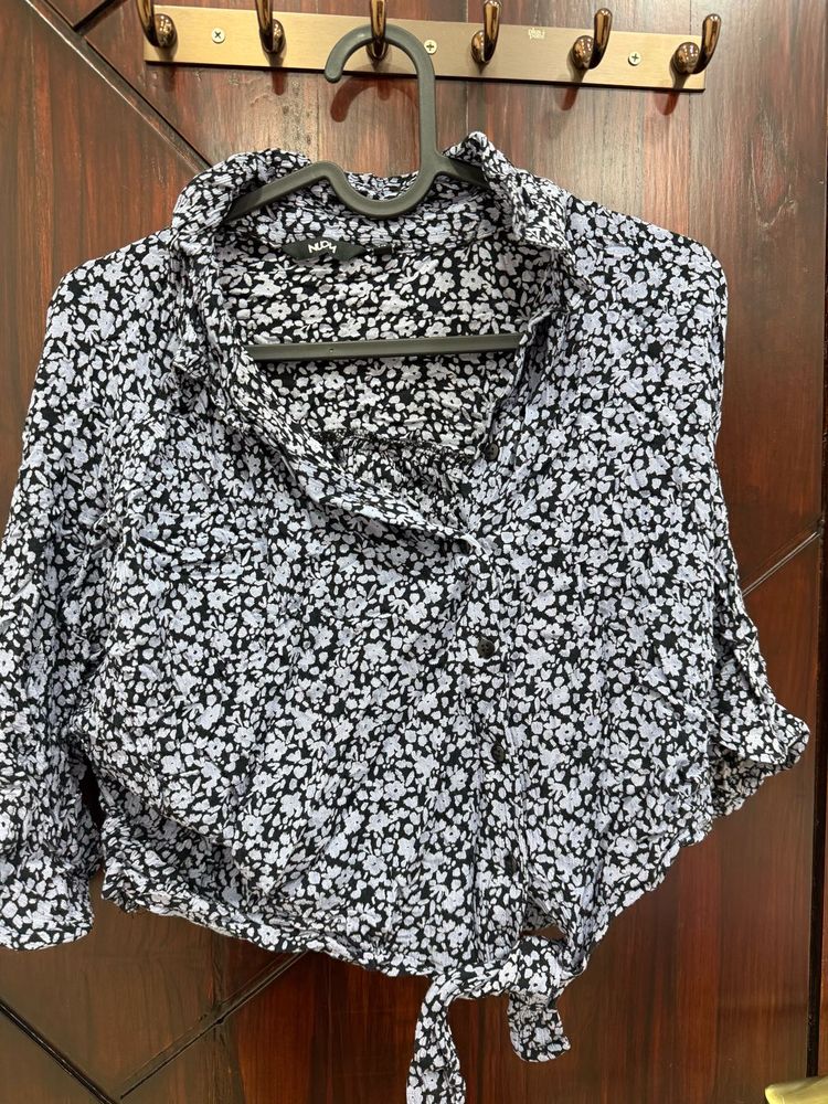 Blue Nuon Floral Top