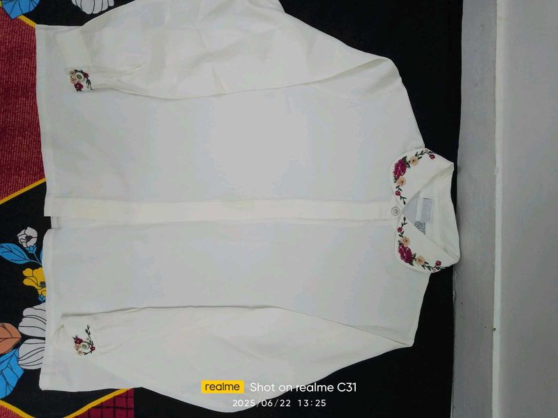 Floral Embroidered White Button-Up