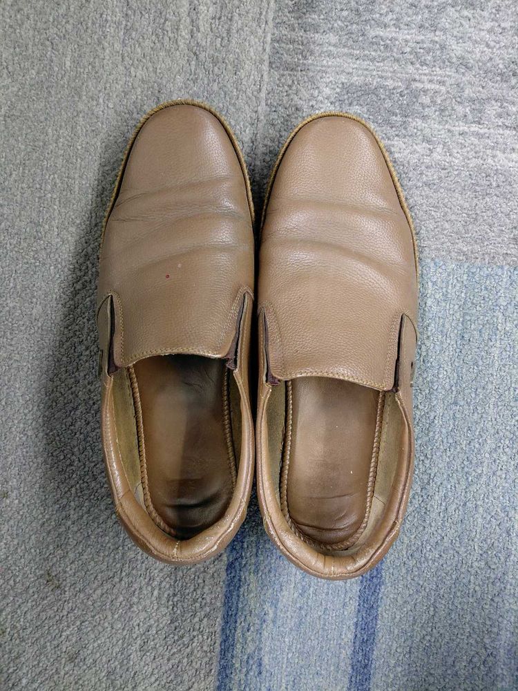 Men&#39;s Leather Slip-On Loafers