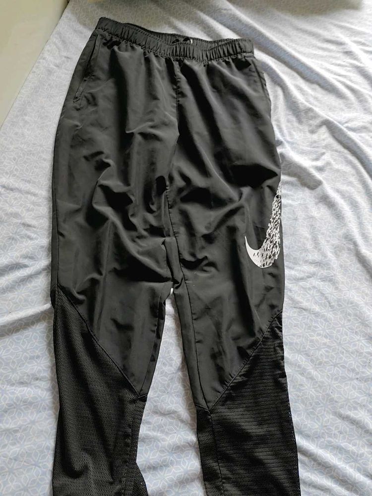 Nike Running Pants - Black with Mesh
