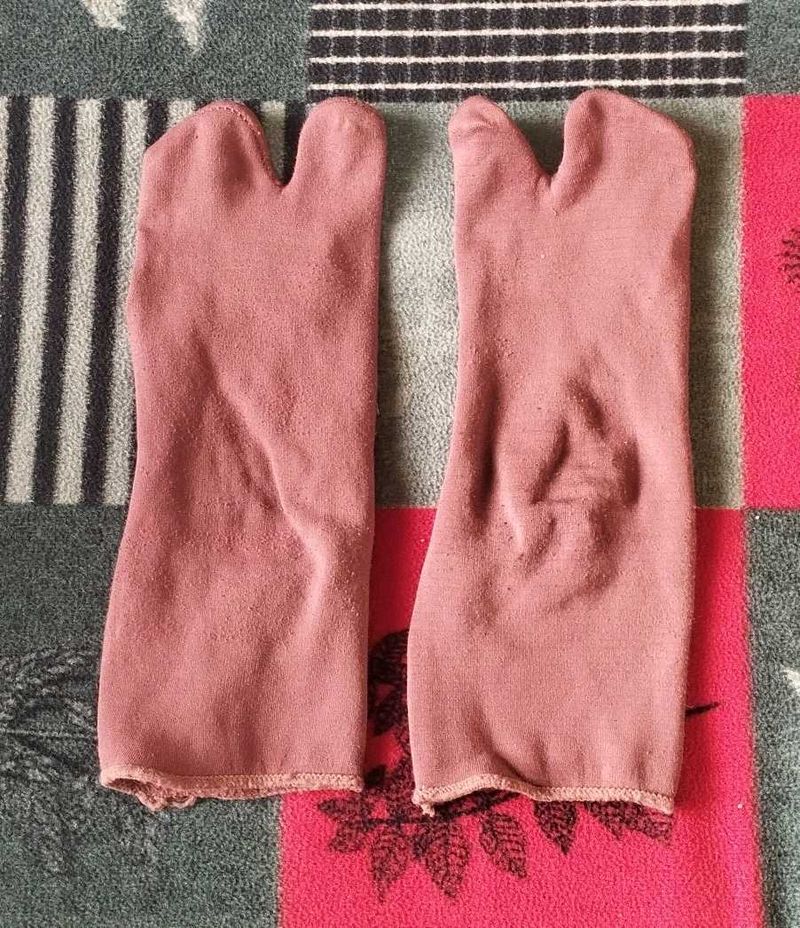 Split Toe Socks