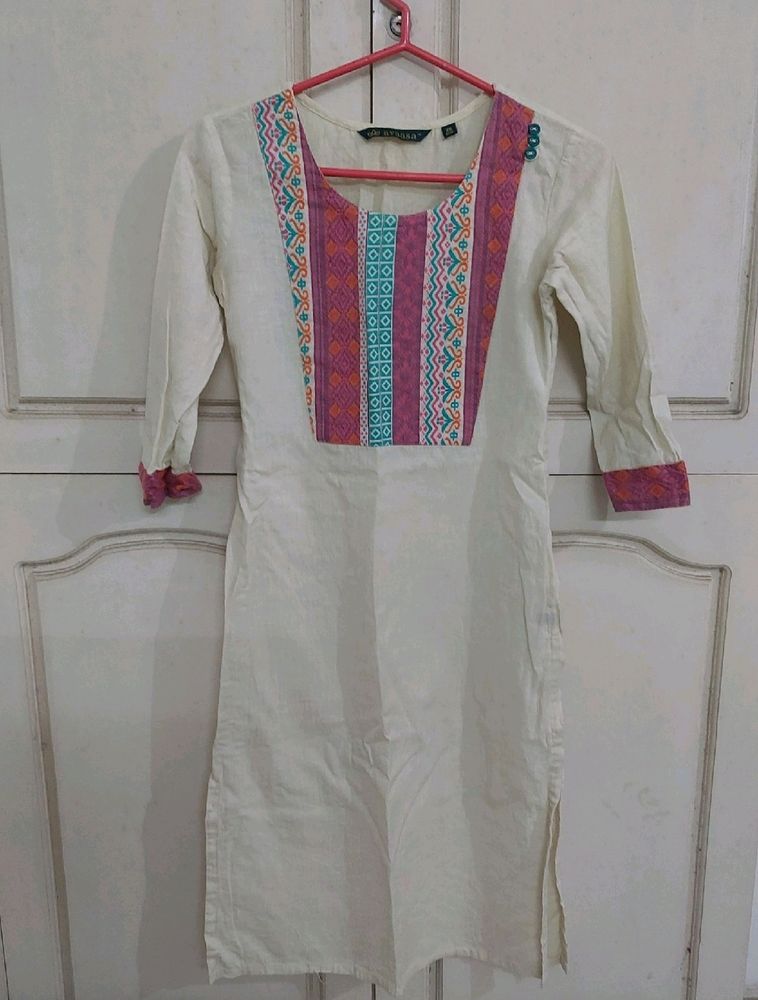 Avaasa &amp; Max Kurta