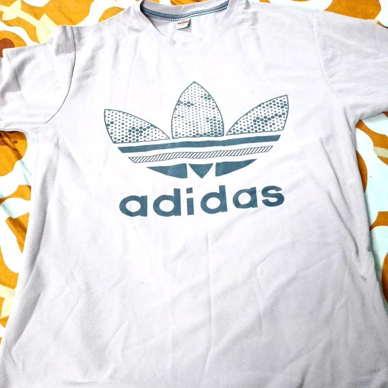 Men&#39;s Adidas T-Shirt
