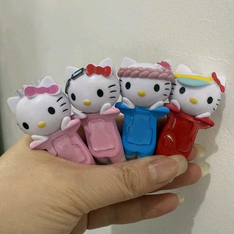 Hello Kitty hippers