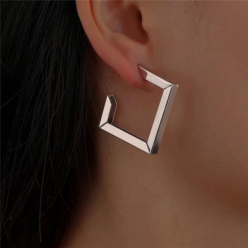 Geometric Studs