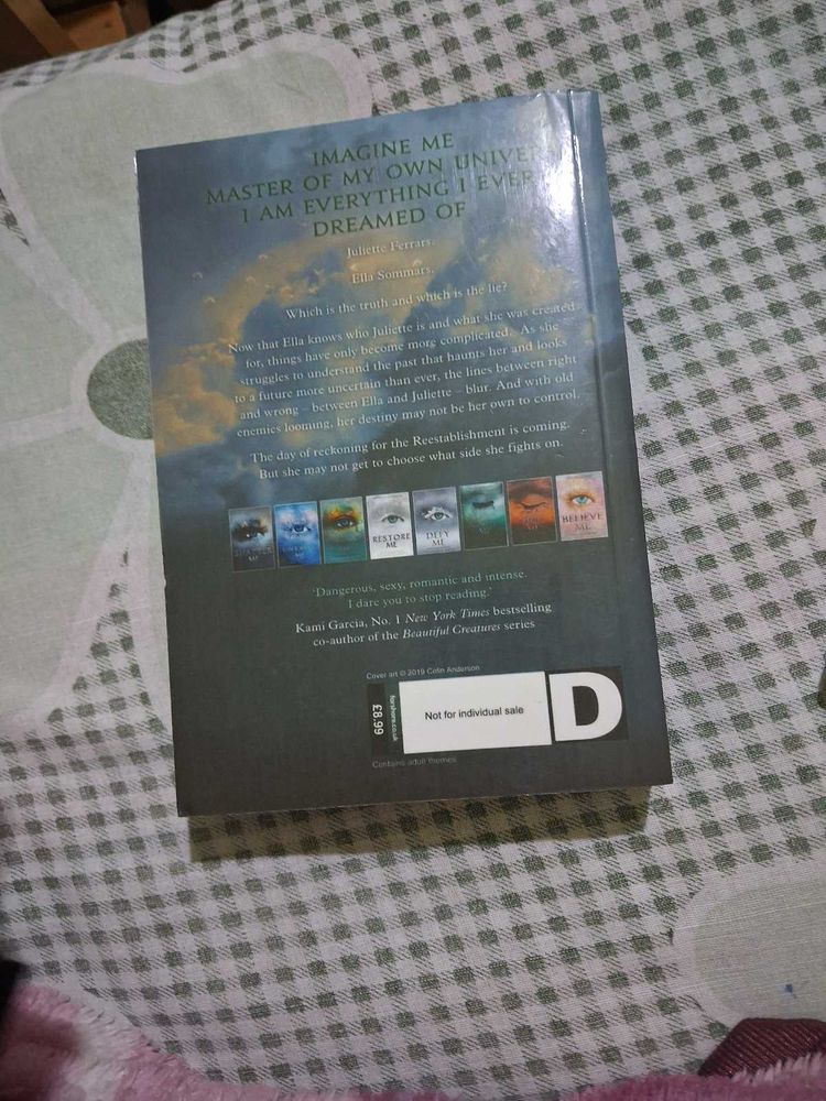 Imagine Me: Tahereh Mafi Book