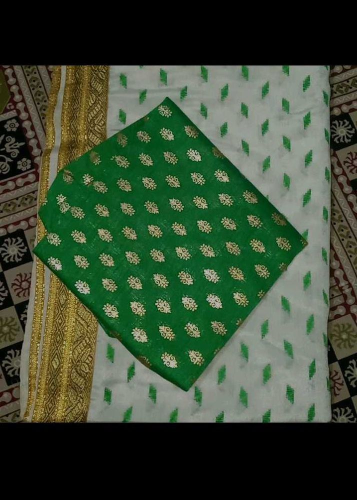 Women Beautiful Saree