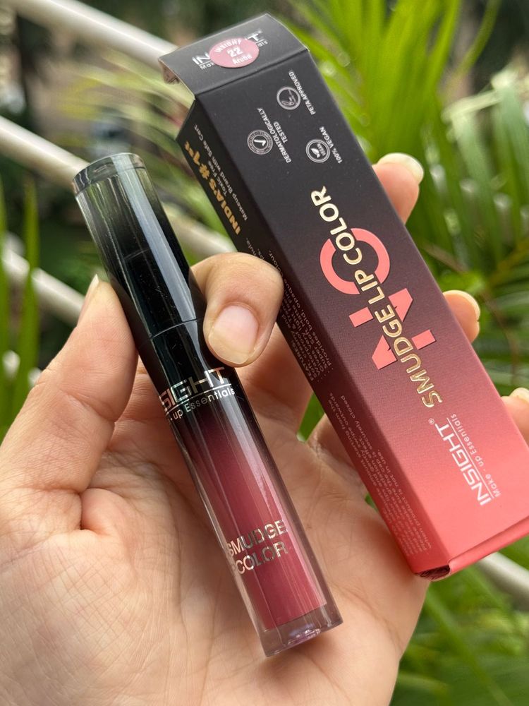 BRAND NEW! Insight No Smudge Lip Color - 22 ARUBA