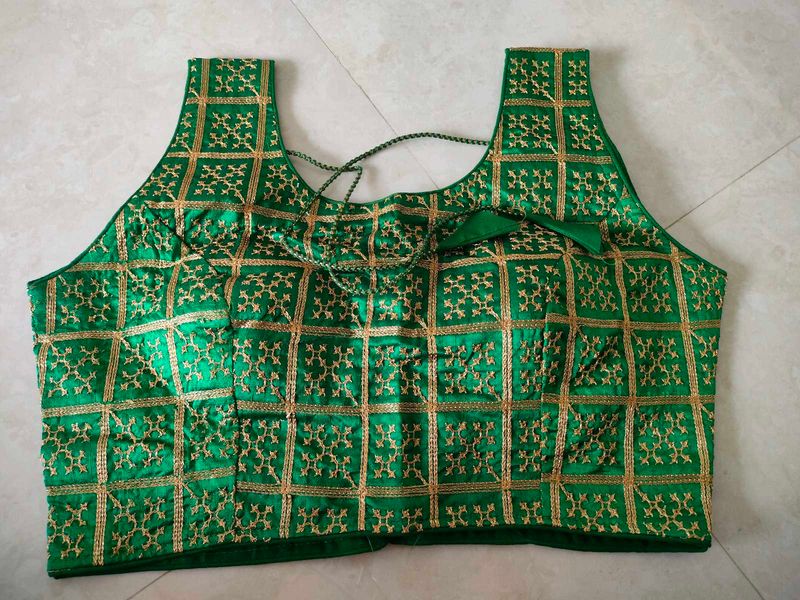 Green Embroidered Blouse 💚