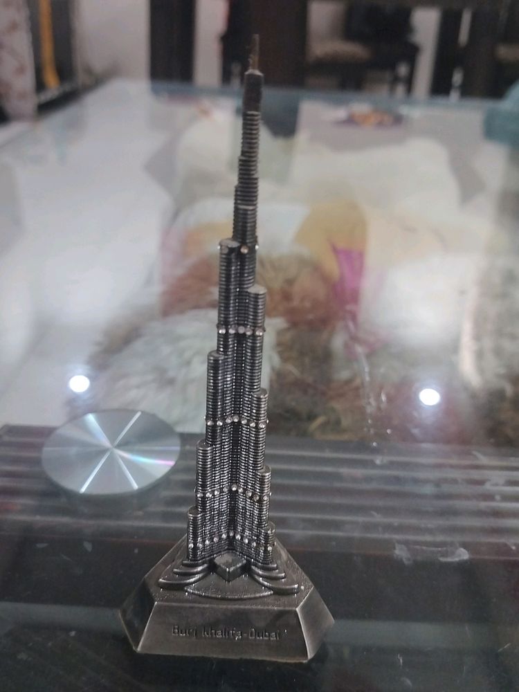 Burj Khalifa Showpiece Souvenir