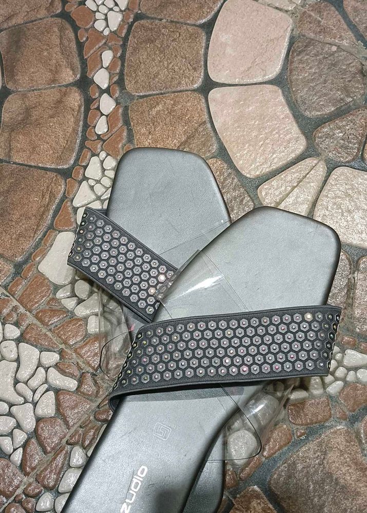 flipflops from zudio for women