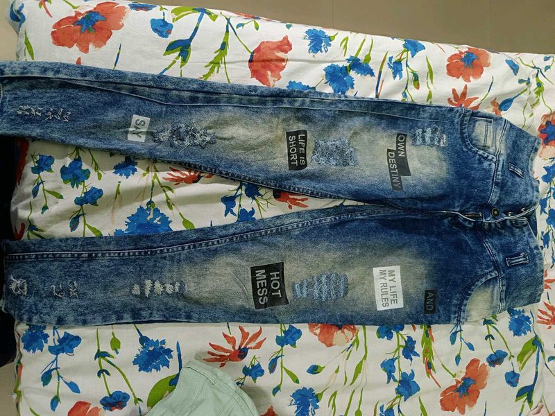 Distressed Graphic Print Jeans