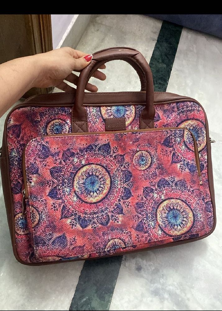 Zouk Laptop Bag 16 Inches