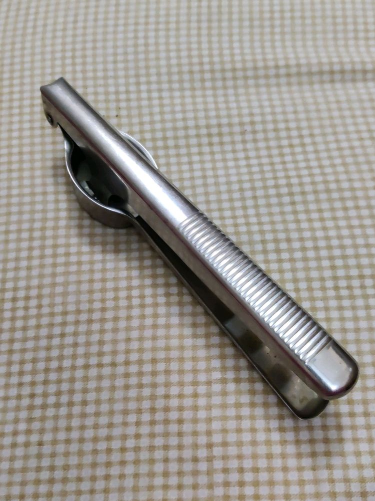 Garlic Crusher