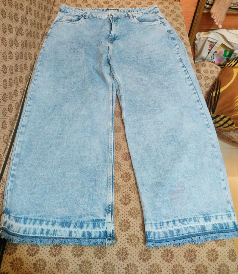 baggy jeans