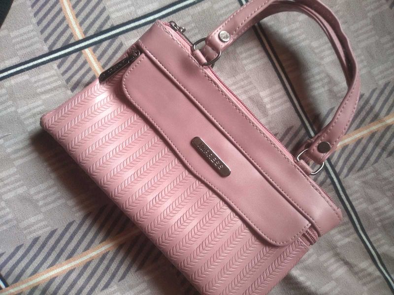 Stylish Dusty Pink Handheld Bag – Elegant &amp; Trendy