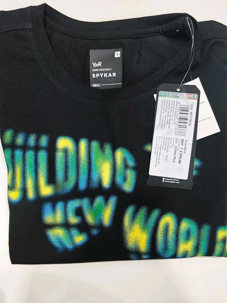 SPYKAR Graphic Print Tee - Small