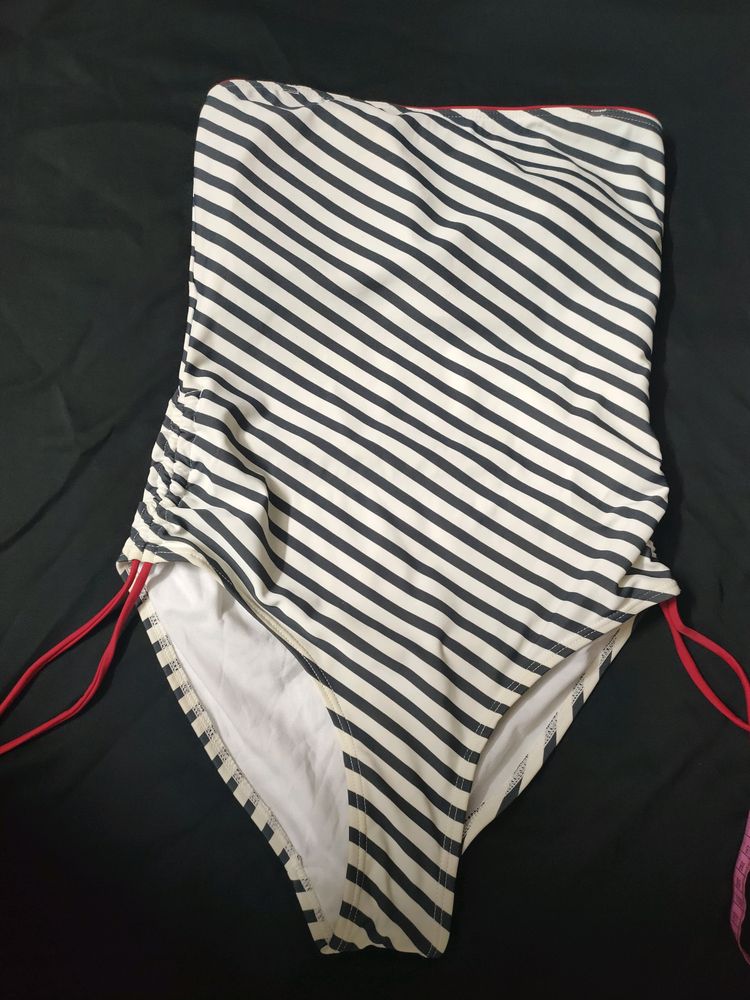 499RS.Strapless Swimwear