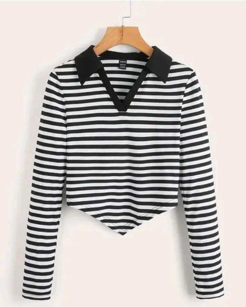 BLACK STRIPE V NECK LYCRA TOP