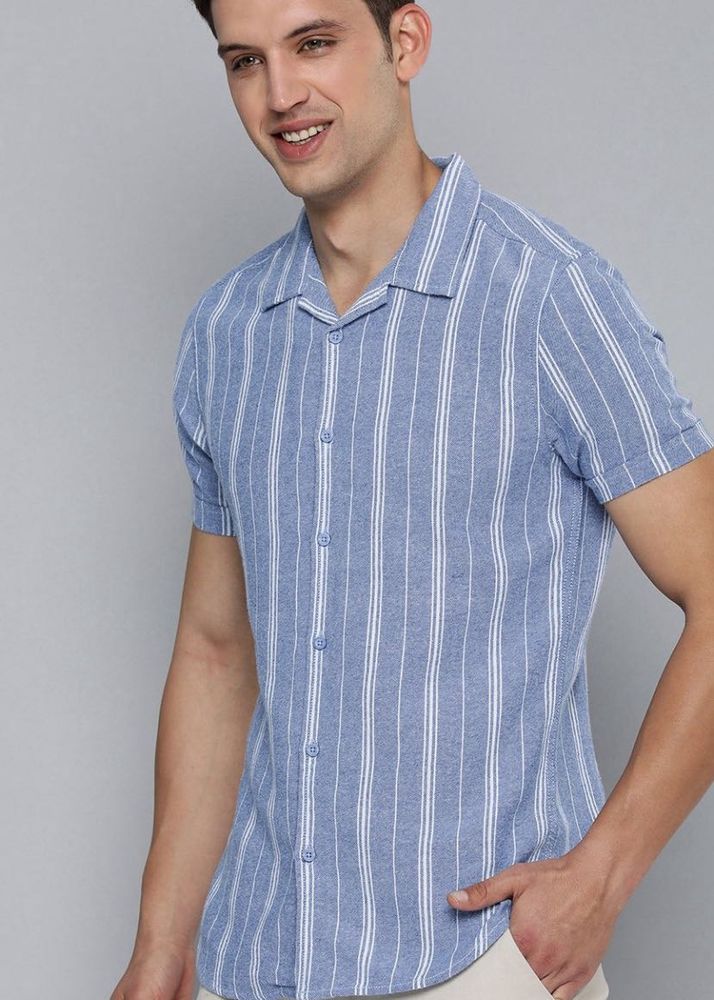 HERE&amp;NOW Men Slim Fit Opaque Striped CubanCollar C