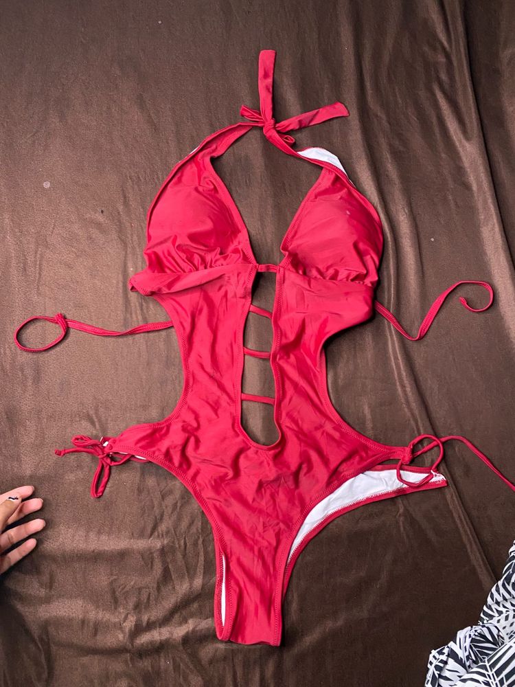 sexy Red Swimsuit😍