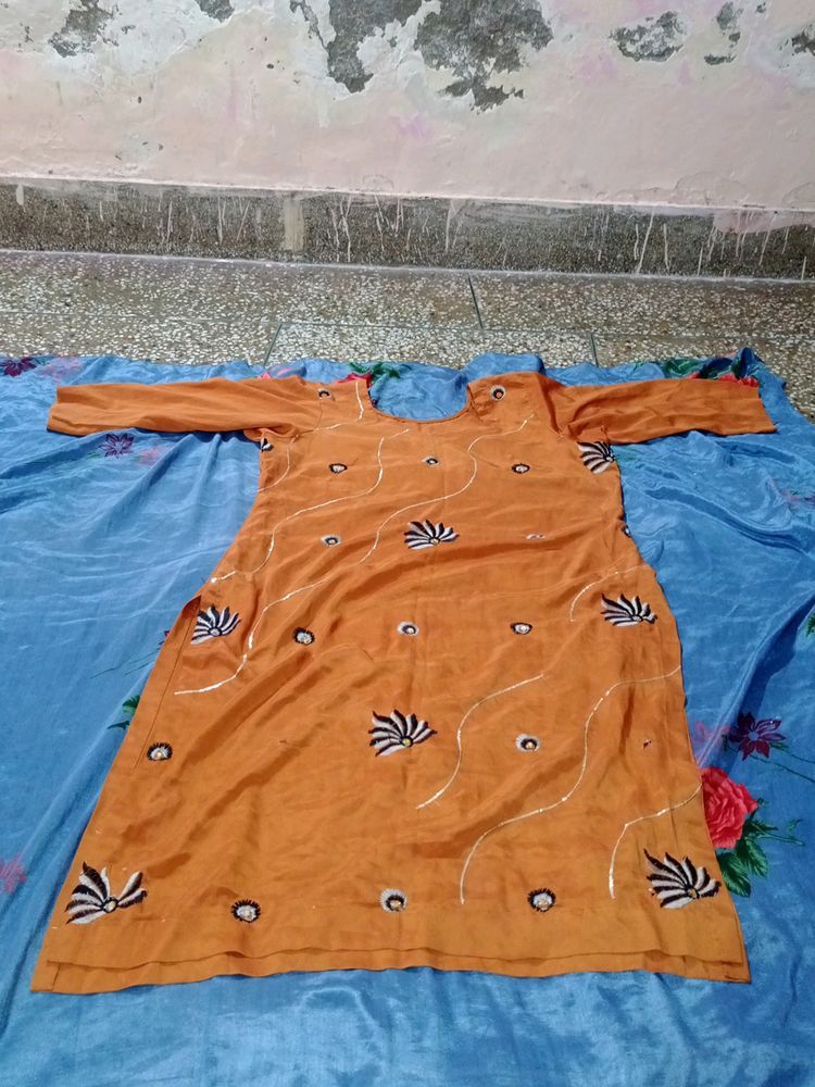 Satin Crepe Salwar Kameez