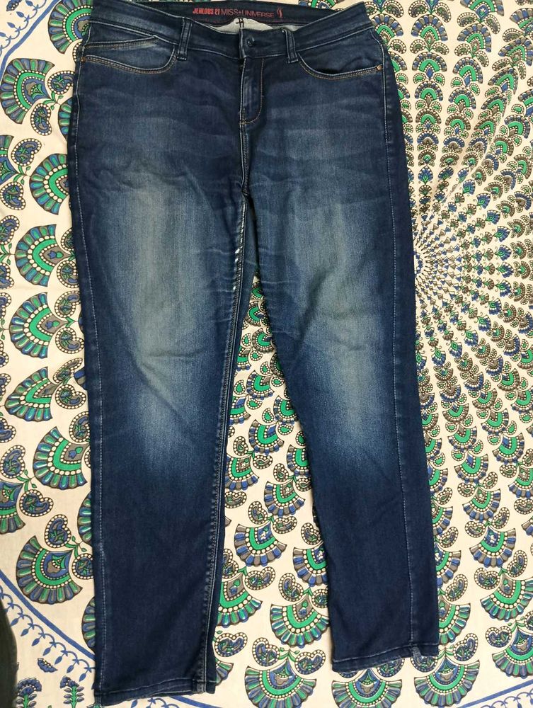 Boyfriend/Straight Jealous 21 Jeans