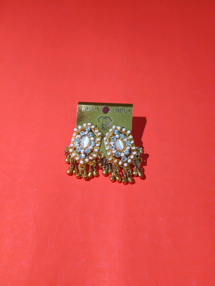 Good Looking Party Earrings