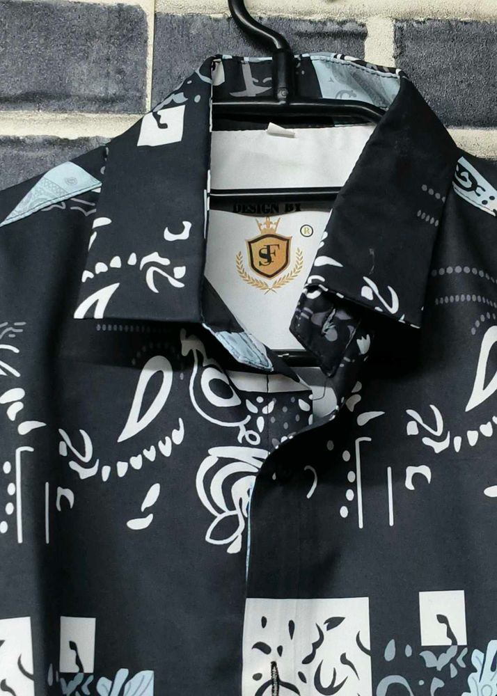 Patterned Men's Shirt