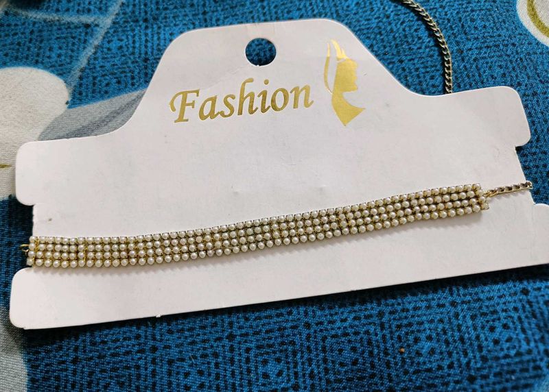Pearl Beaded Choker