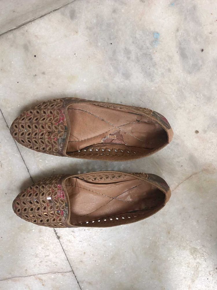 Boho Chic Juttis